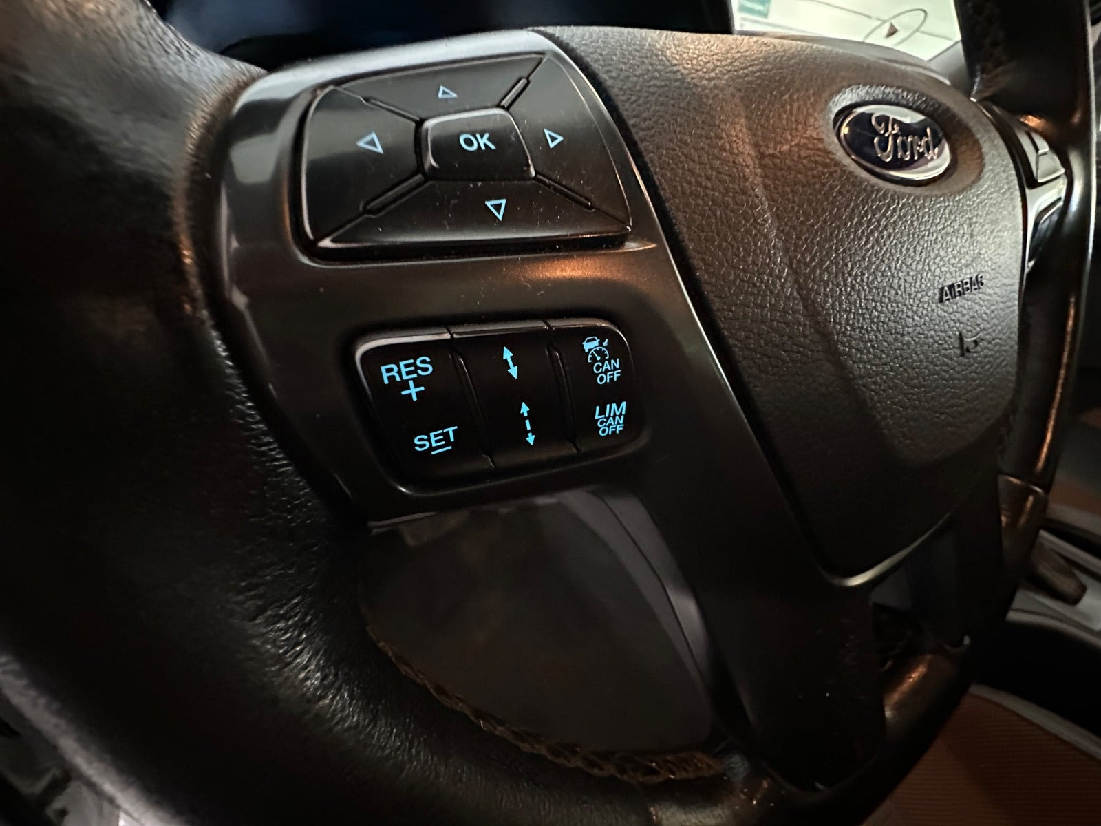 Hvid Ford Ranger fra 2019