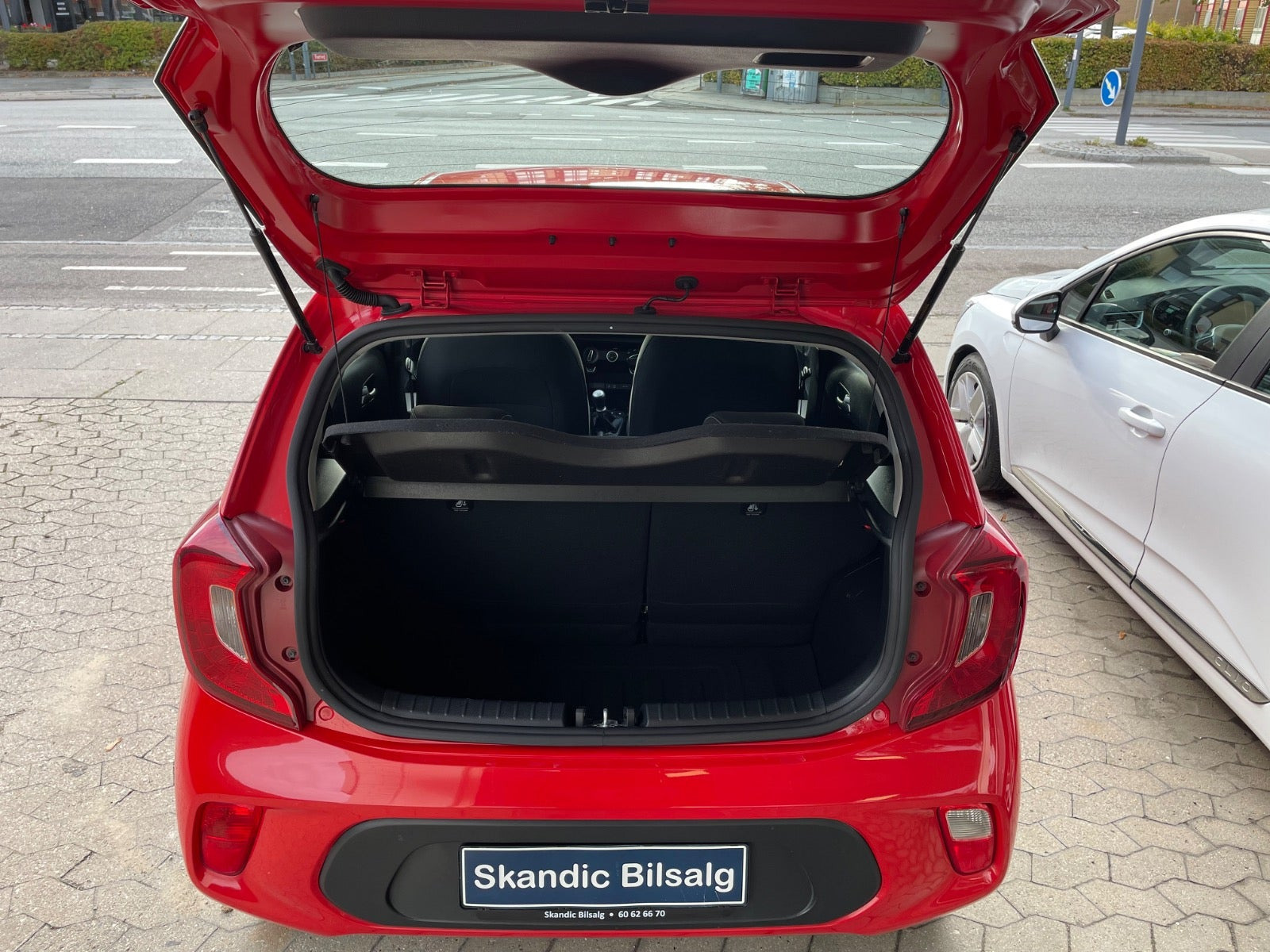 Rød Kia Picanto fra 2019