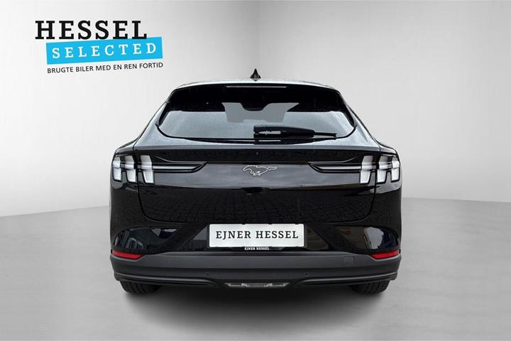 Sort Ford Mustang Mach-E fra 2022