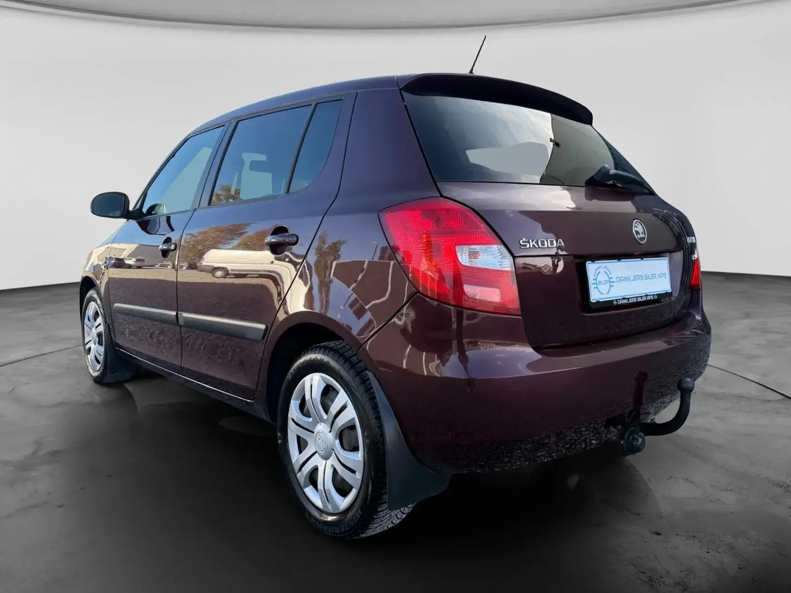 Rød Skoda Fabia fra 2013
