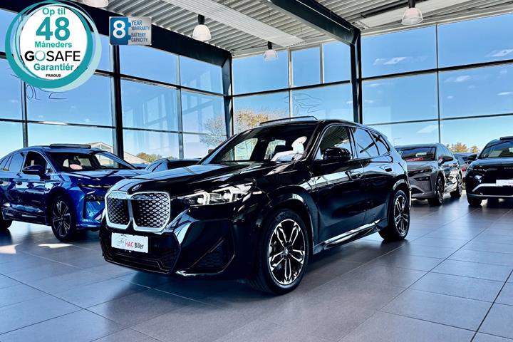 Sort BMW iX1 fra 2025