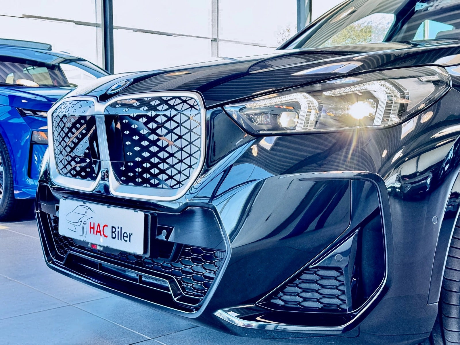 Sort BMW iX1 fra 2025