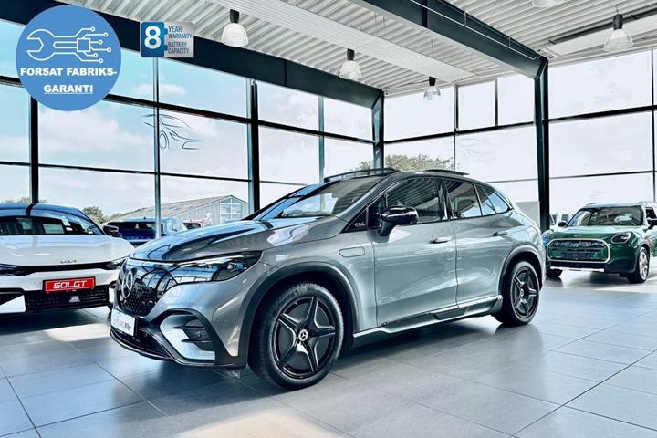 Grå Mercedes EQE350 SUV fra 2024