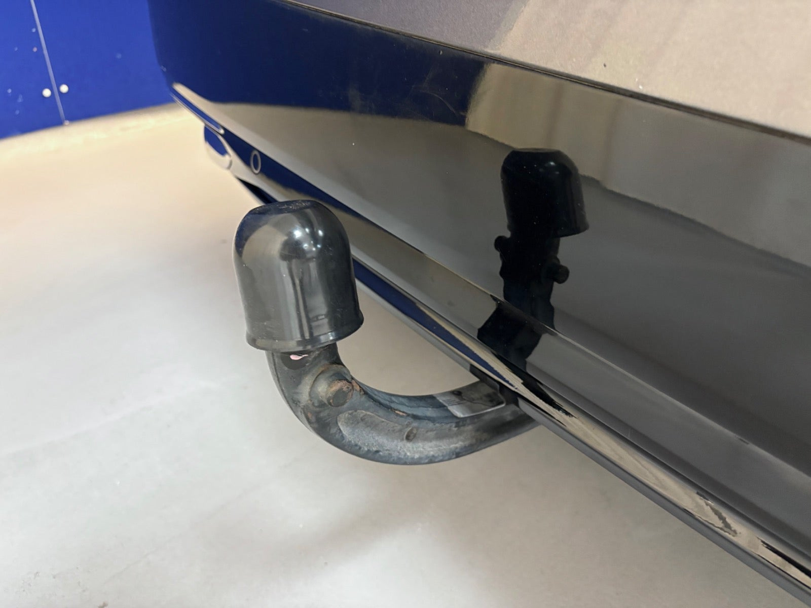 Grå Peugeot 308 fra 2022