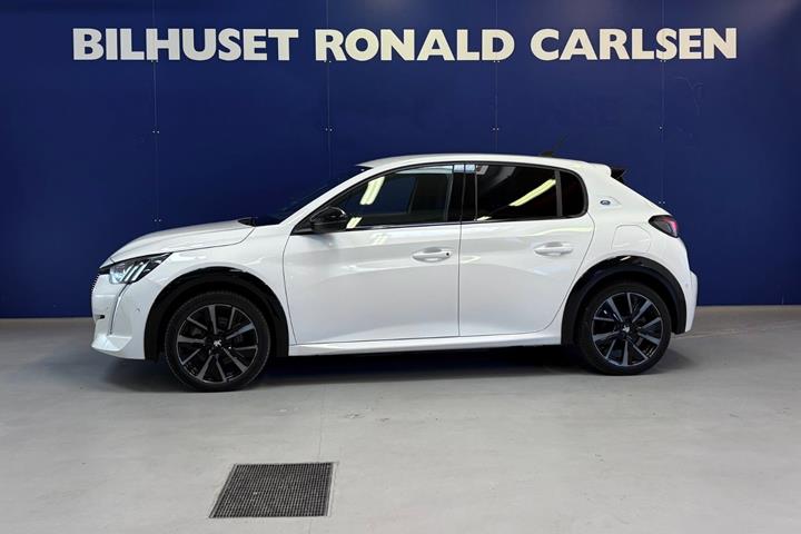 Hvid Peugeot e-208 fra 2023