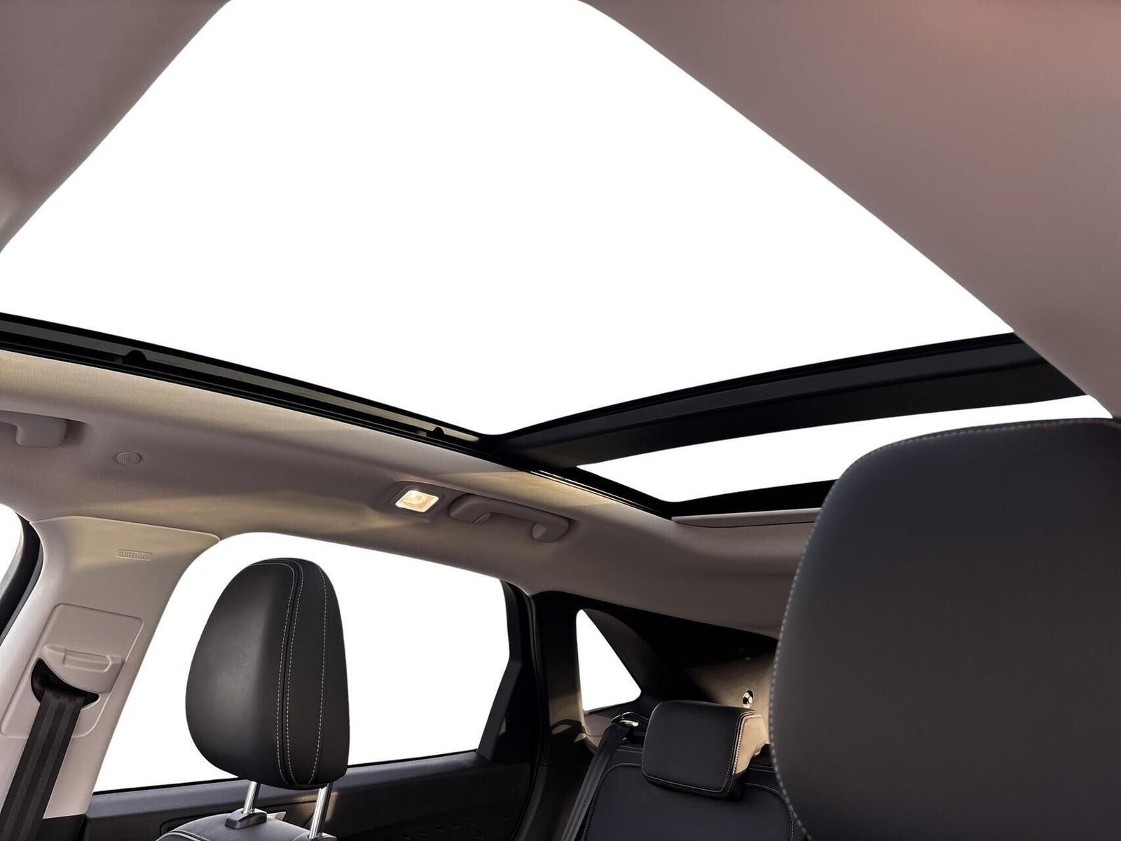 Grå Ford Kuga fra 2021