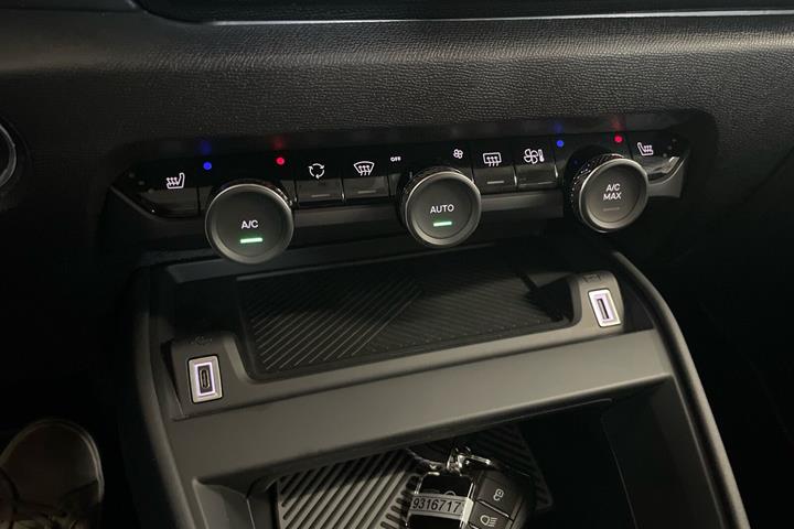 Rød Citroën ë-C4 fra 2023