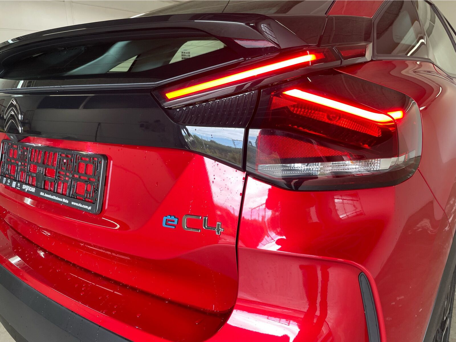 Rød Citroën ë-C4 fra 2023