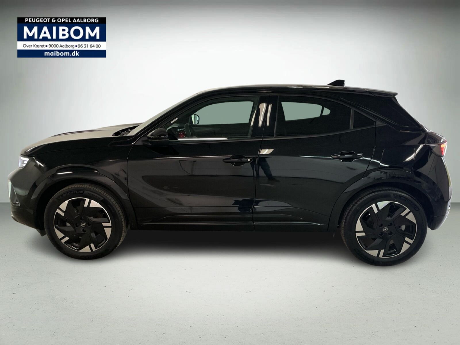 Sort Opel Mokka-e fra 2025