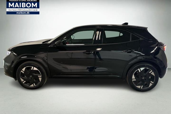 Sort Opel Mokka-e fra 2025