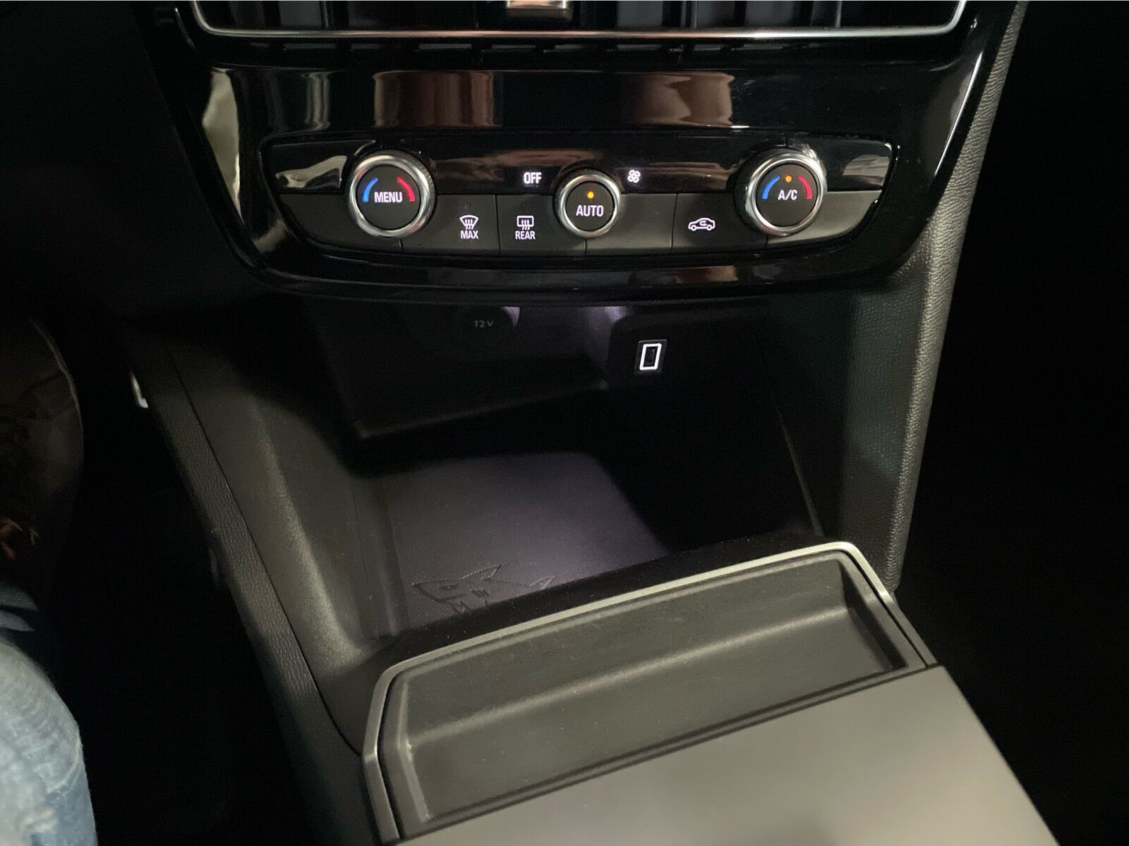 Sort Opel Mokka-e fra 2025