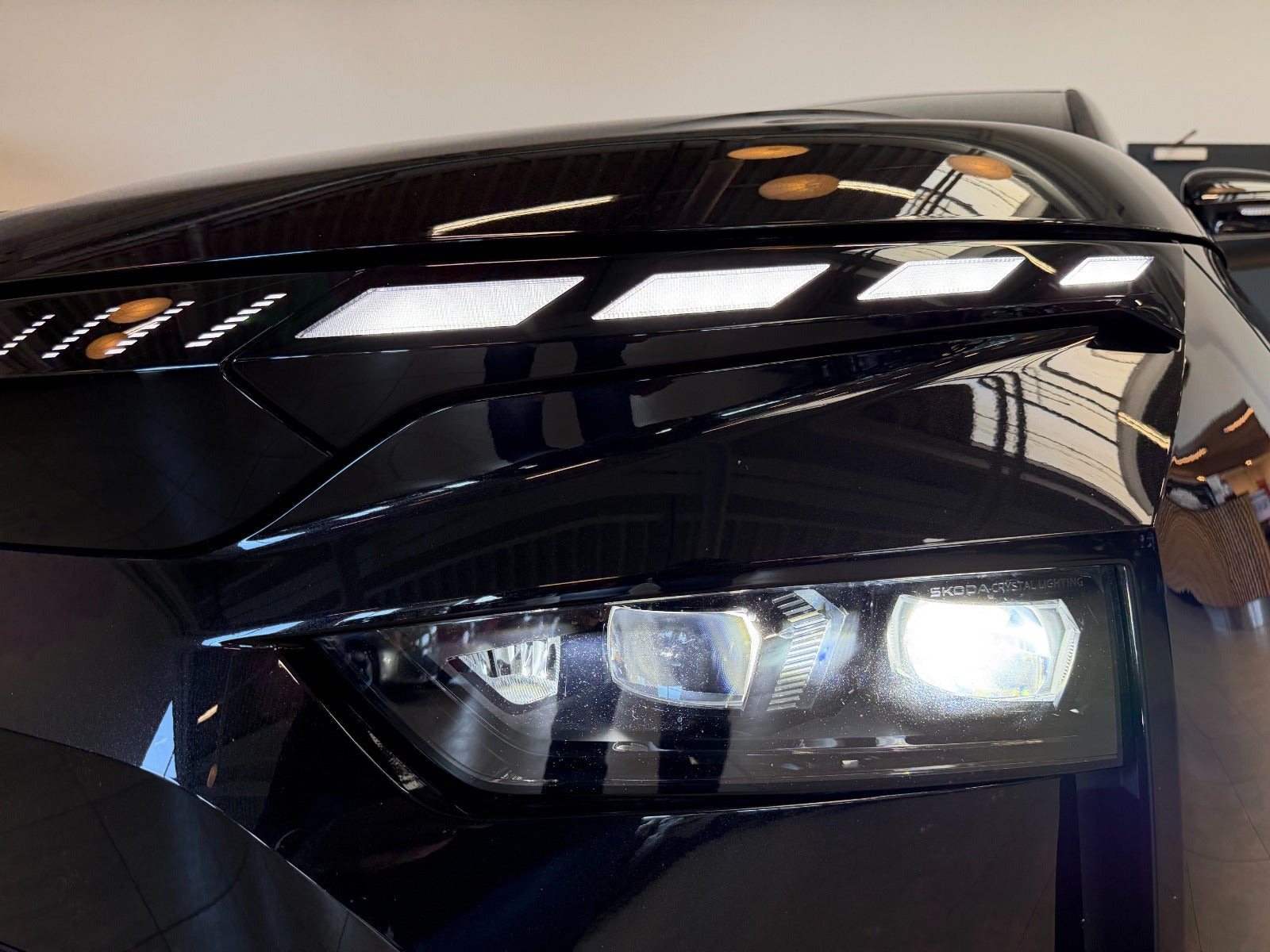 Sort Skoda Enyaq fra 2026