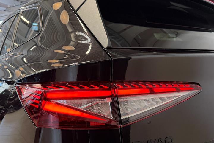Sort Skoda Enyaq fra 2026