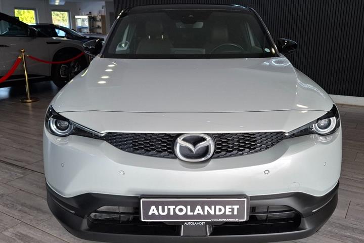 Hvid Mazda MX-30 fra 2021