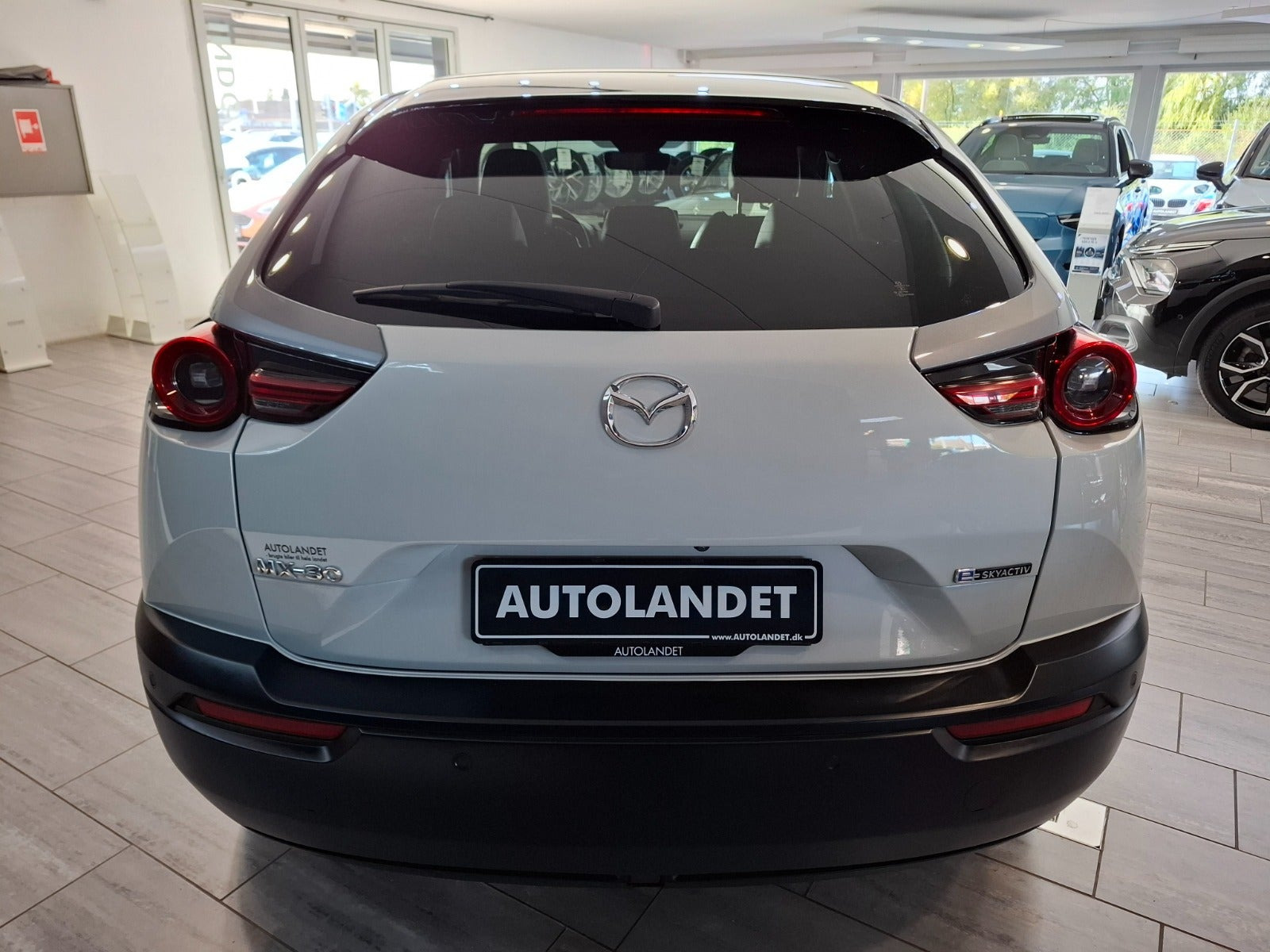Hvid Mazda MX-30 fra 2021