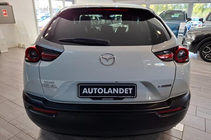 Hvid Mazda MX-30 fra 2021
