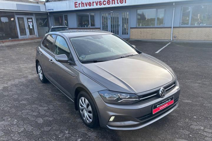 Grå VW Polo fra 2020