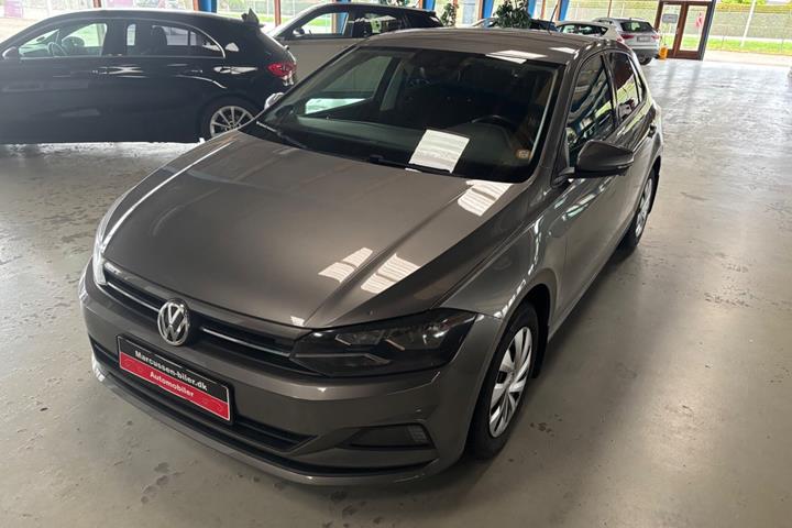 Grå VW Polo fra 2020