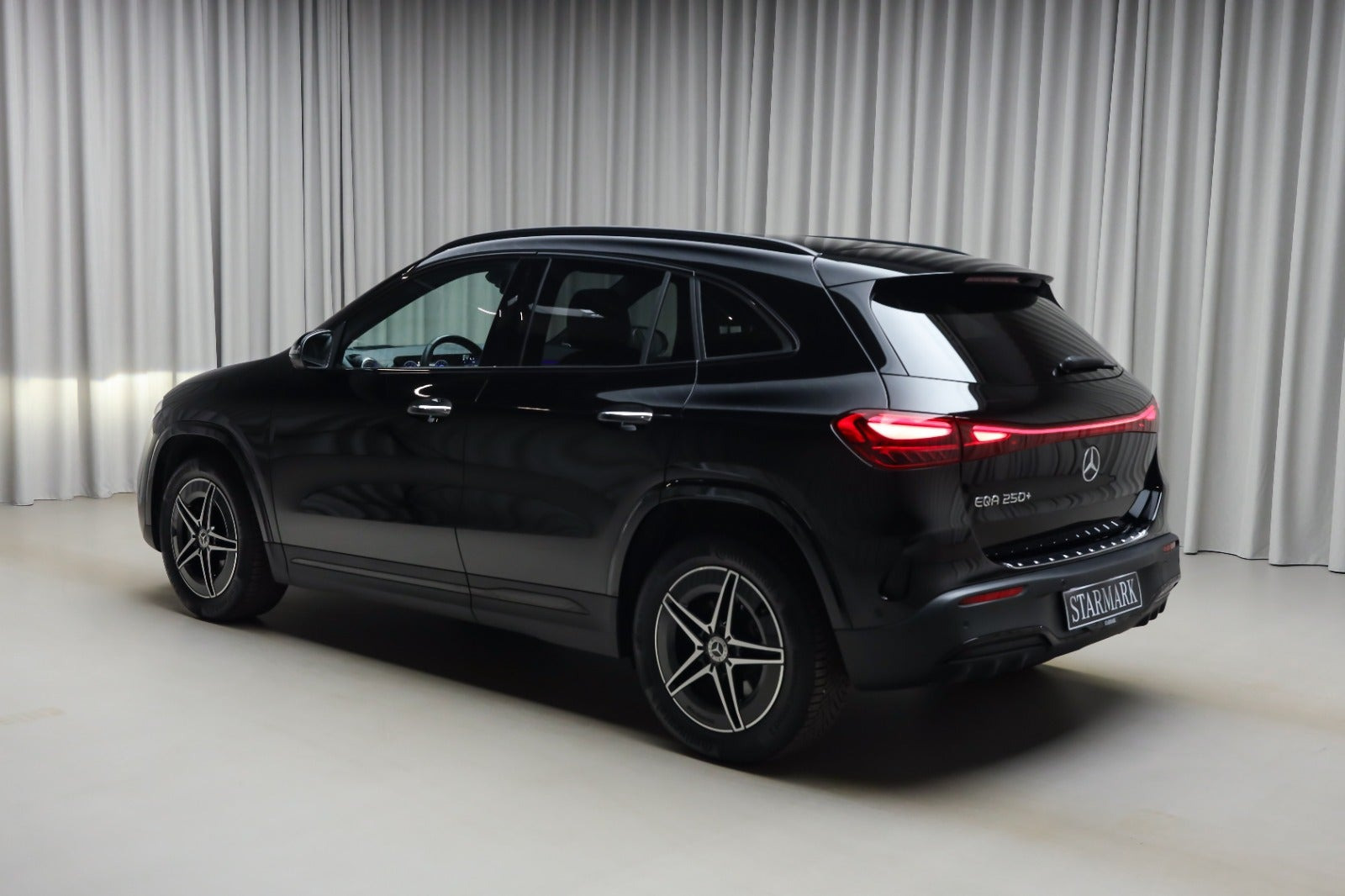 Sort Mercedes EQA250+ fra 2026