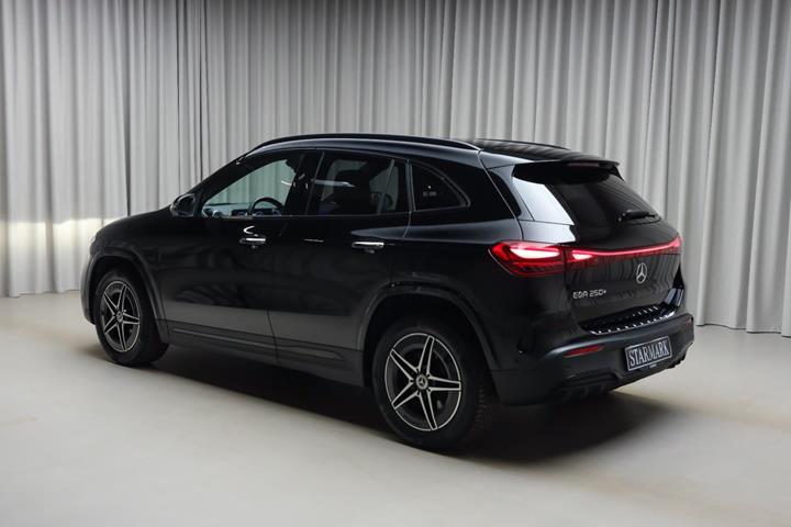 Sort Mercedes EQA250+ fra 2026