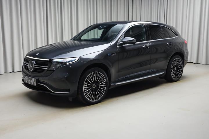 Grå Mercedes EQC400 fra 2023