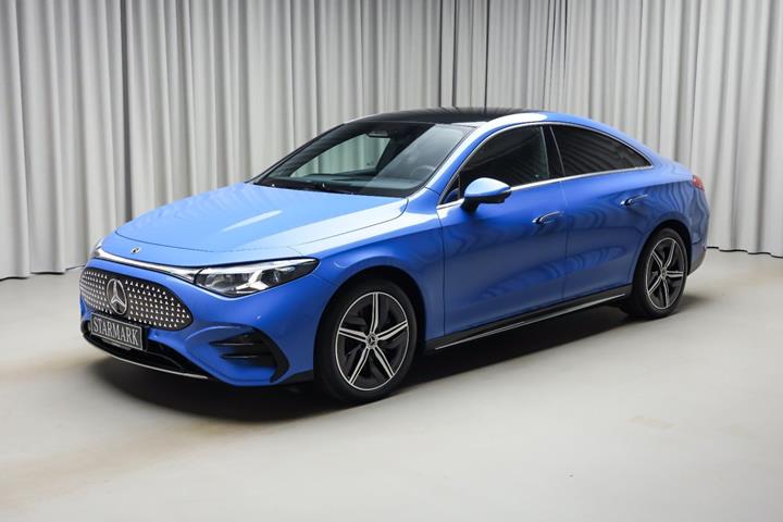 Blå Mercedes CLA250+ fra 2025