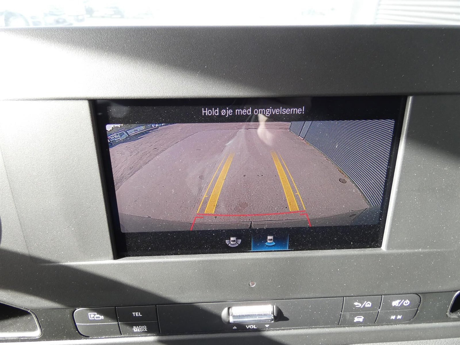 Grå Mercedes Sprinter 317 fra 2022
