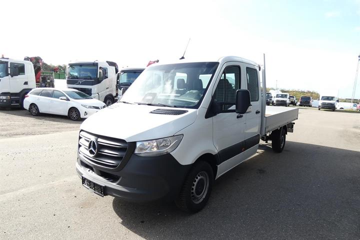 Hvid Mercedes Sprinter 317 fra 2025
