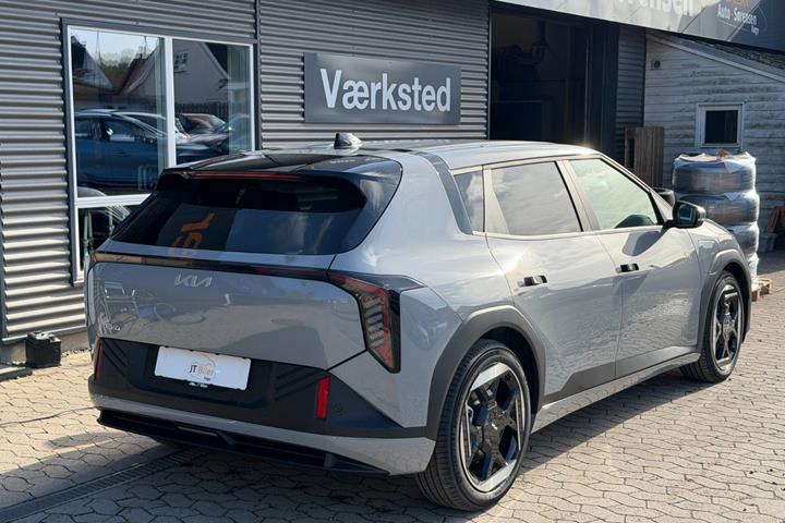 Grå Kia EV4 fra 2026