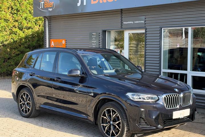Sort BMW X3 fra 2022