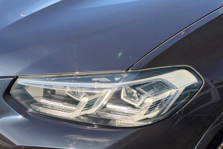 Sort BMW X3 fra 2022