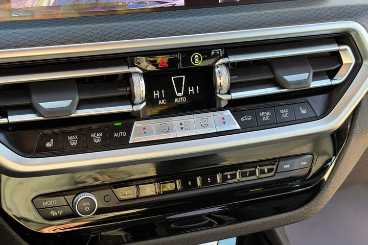 Sort BMW X3 fra 2022