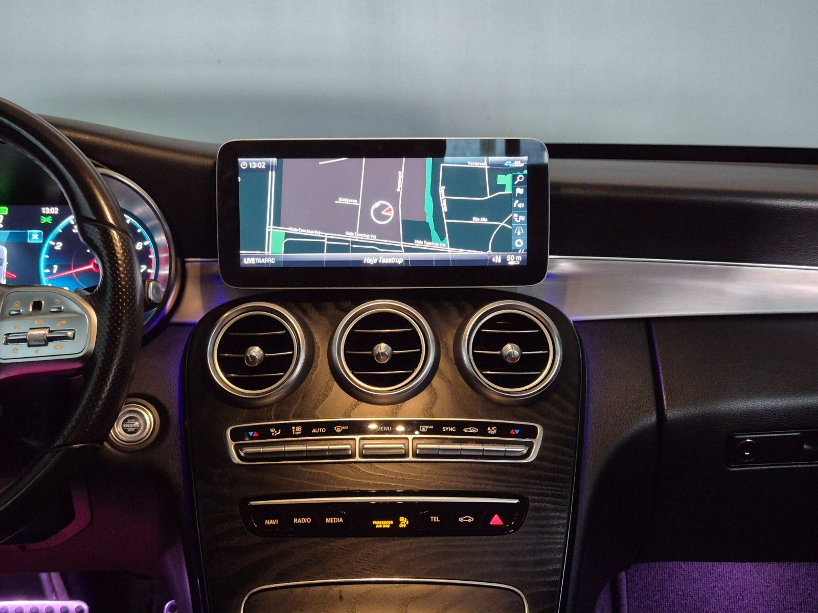 Sort Mercedes C200 fra 2019