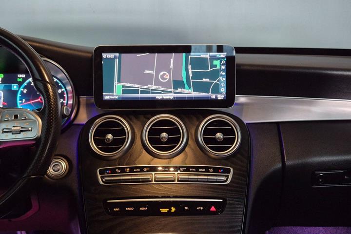 Sort Mercedes C200 fra 2019