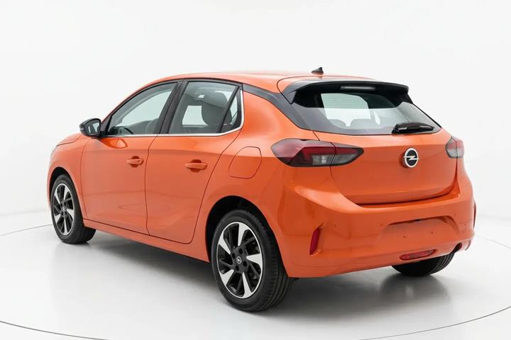 Orange Opel Corsa-e fra 2023