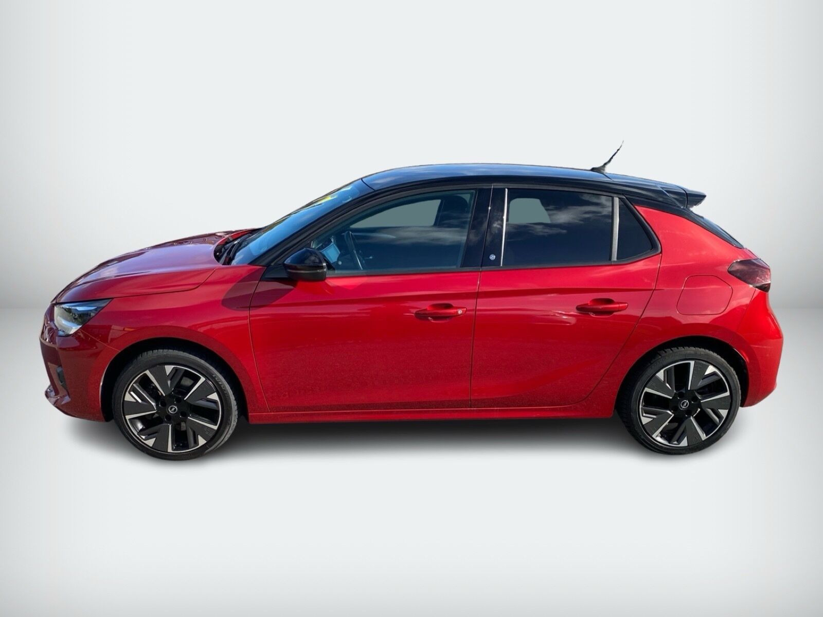 Rød Opel Corsa-e fra 2021