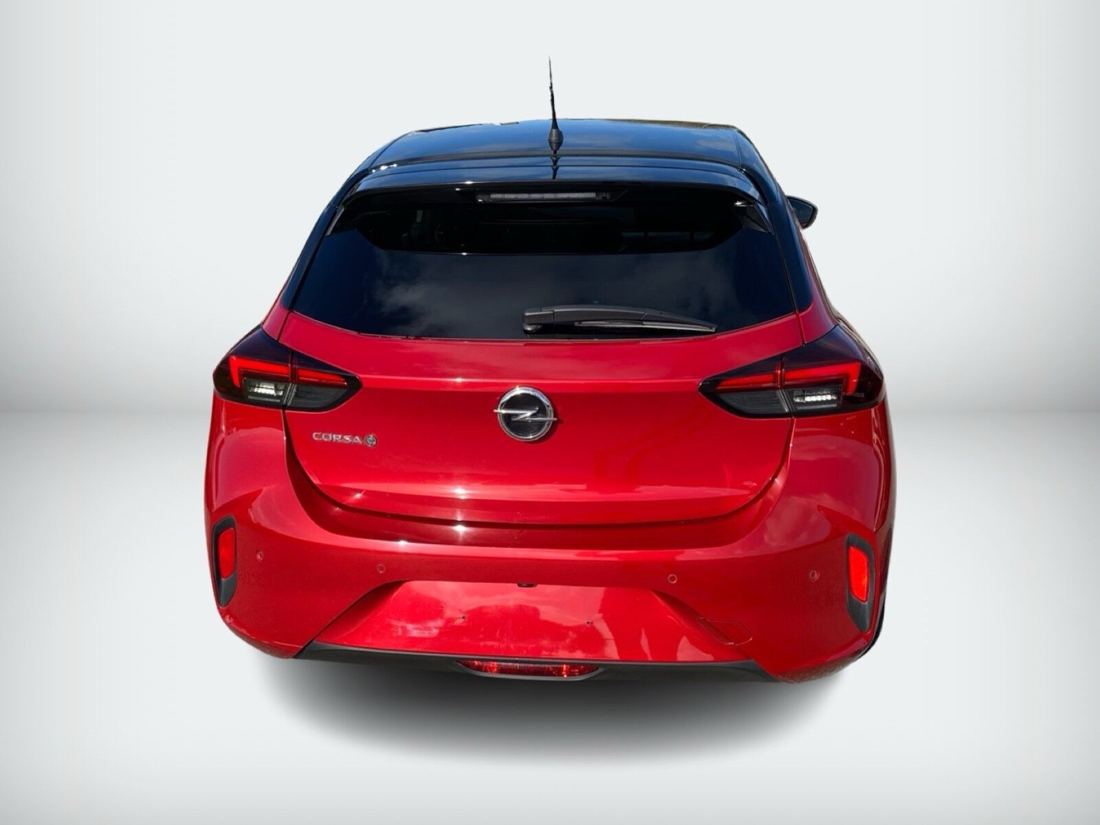 Rød Opel Corsa-e fra 2021