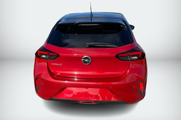Rød Opel Corsa-e fra 2021