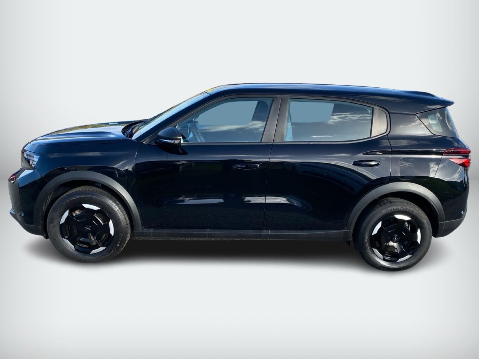 Sort Opel Frontera fra 2025