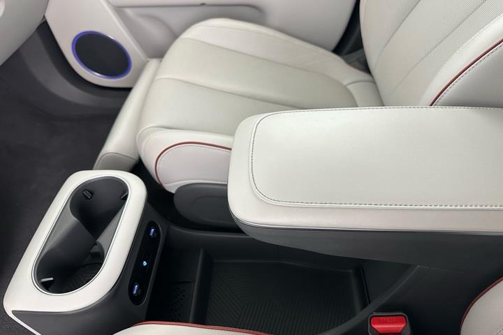Gul Hyundai Ioniq 5 fra 2021