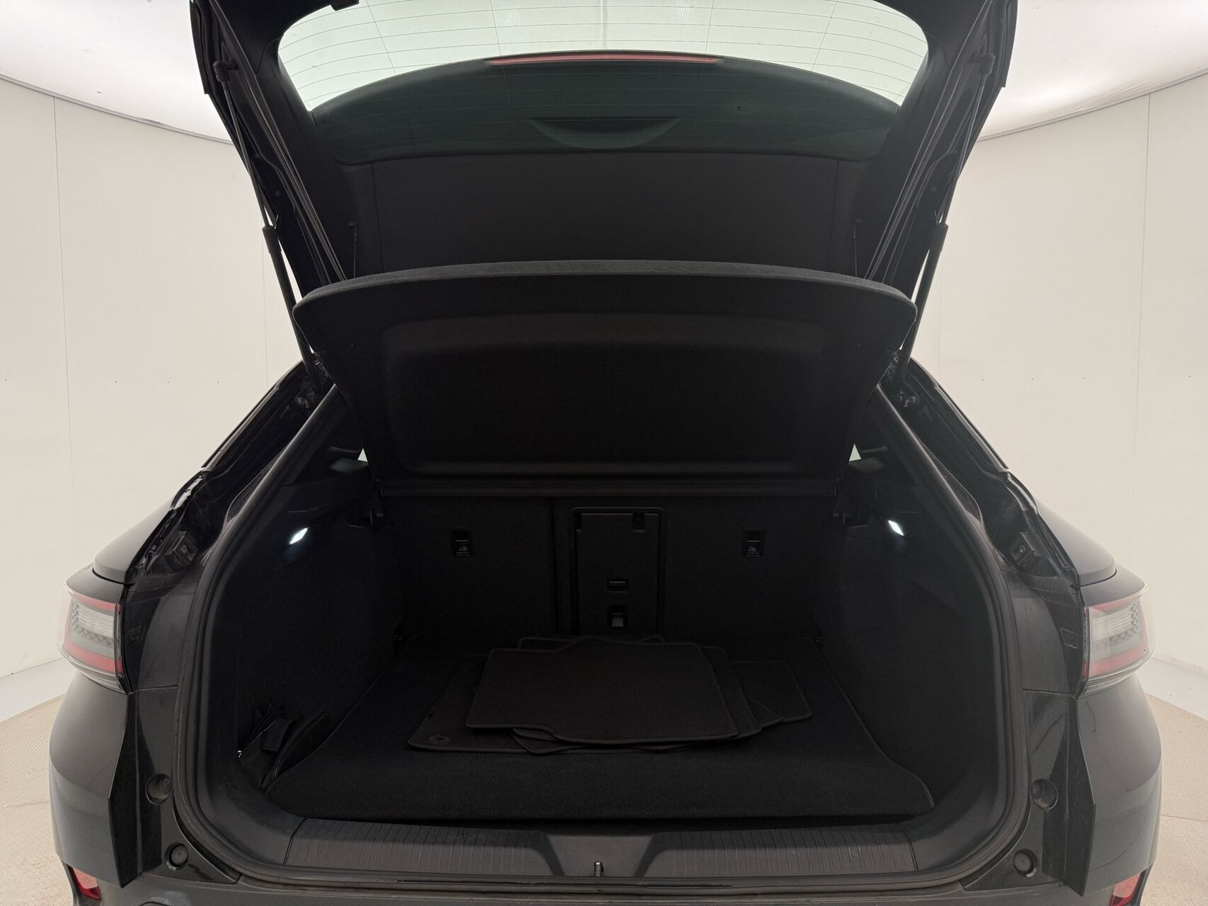 Sort VW ID.4 fra 2023