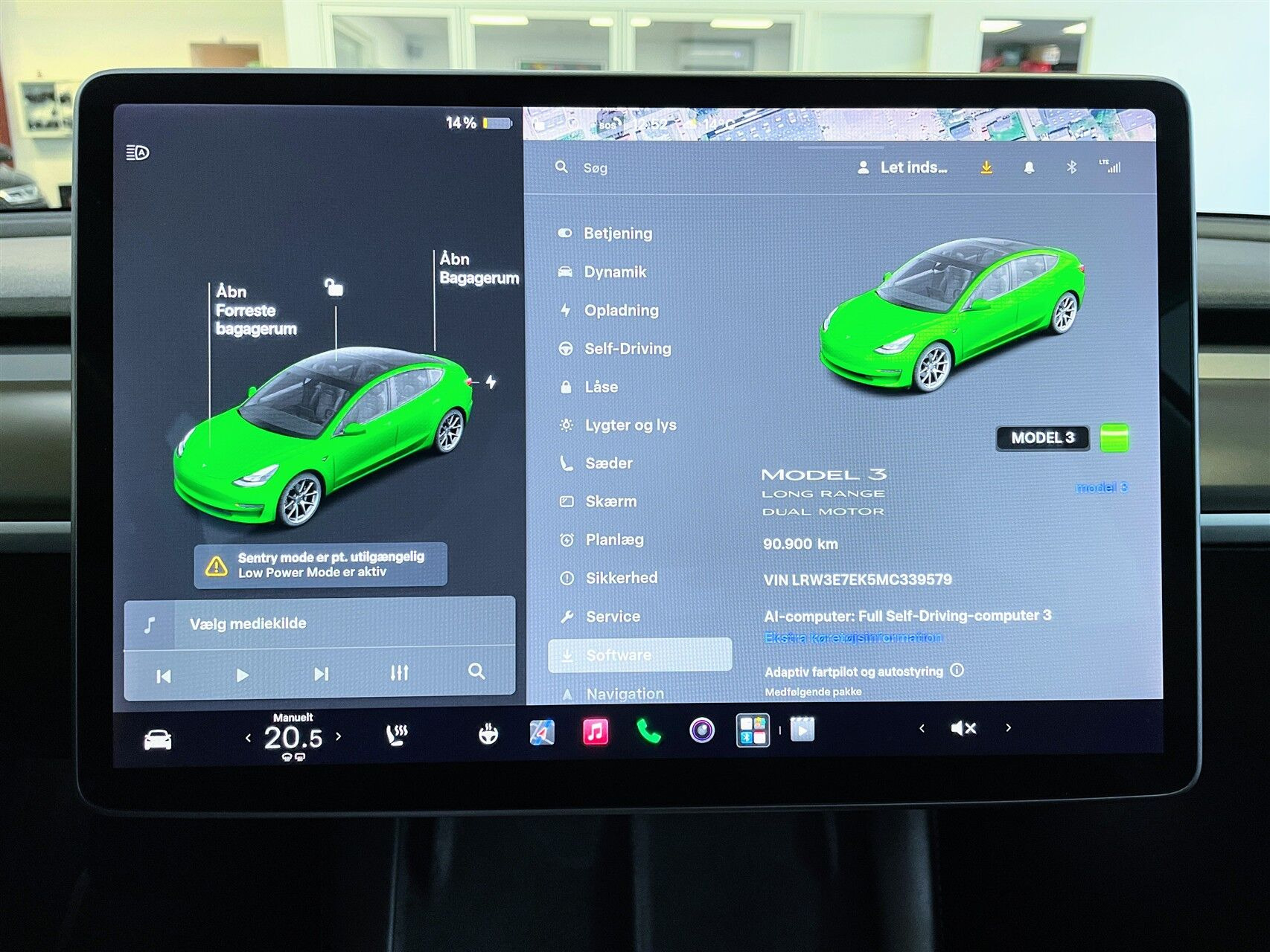 Sort Tesla Model 3 fra 2021