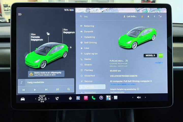 Sort Tesla Model 3 fra 2021