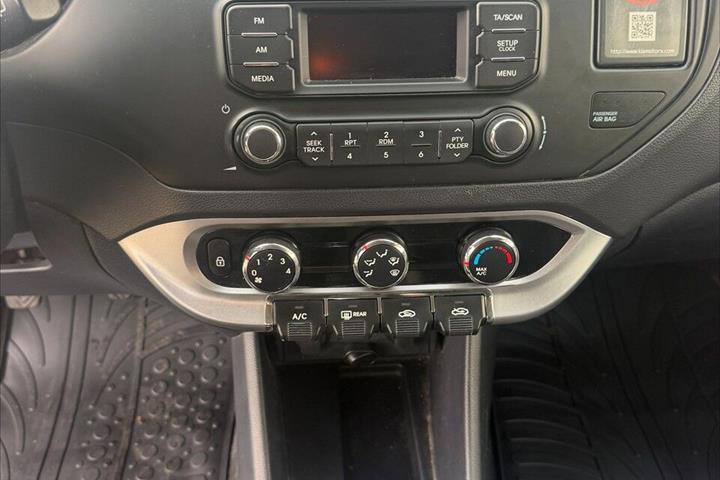 undefined Kia Rio fra 2013