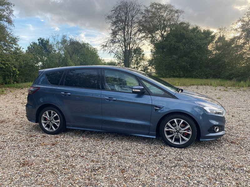 undefined Ford S-MAX fra 2019