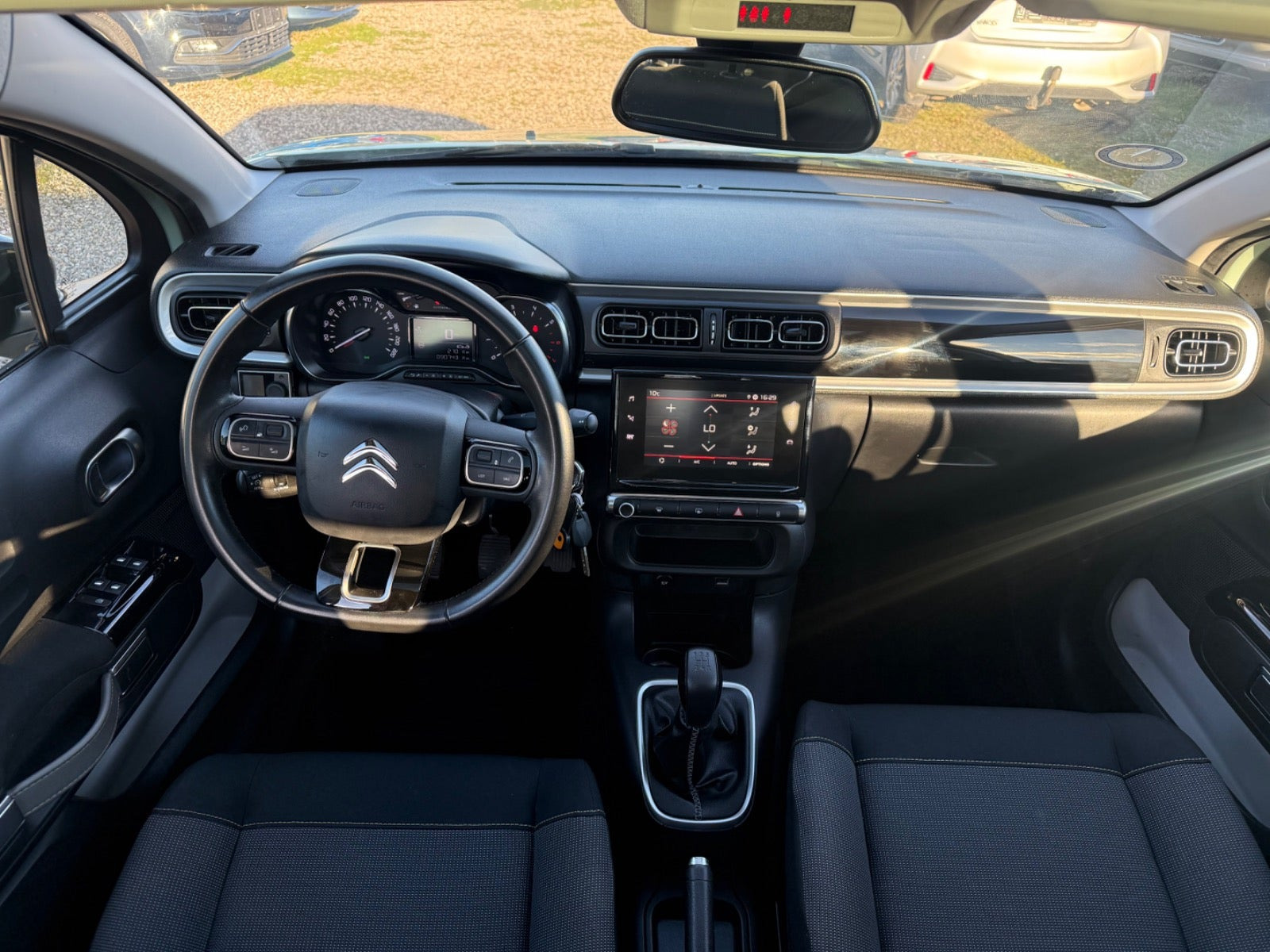 Blå Citroën C3 fra 2019