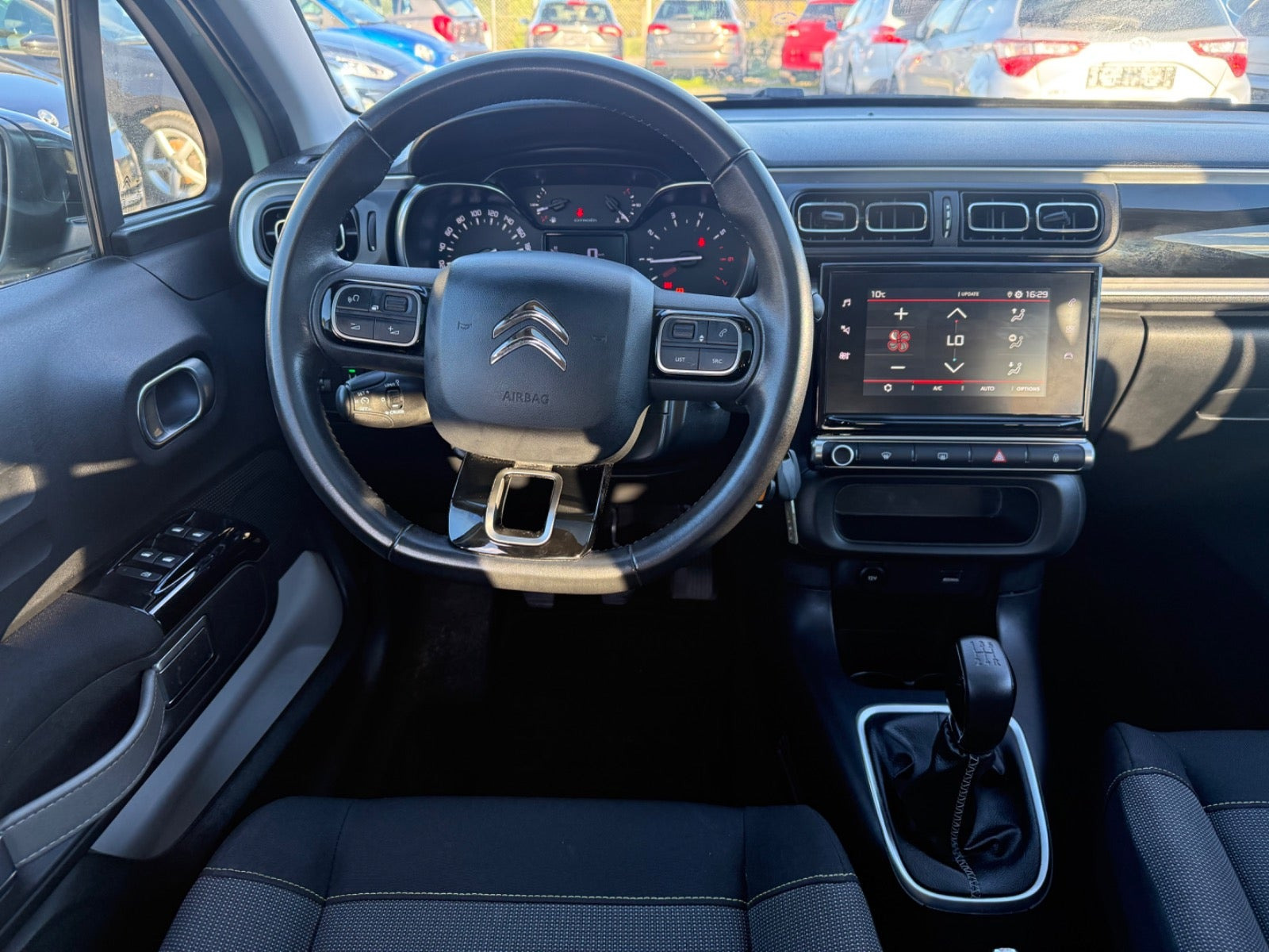 Blå Citroën C3 fra 2019