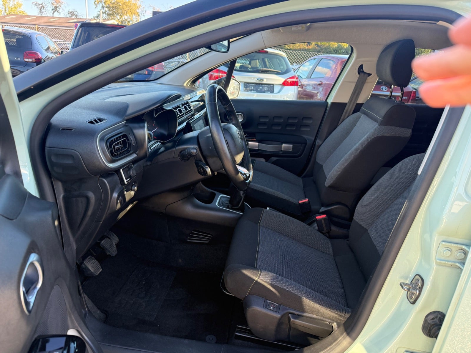 Blå Citroën C3 fra 2019