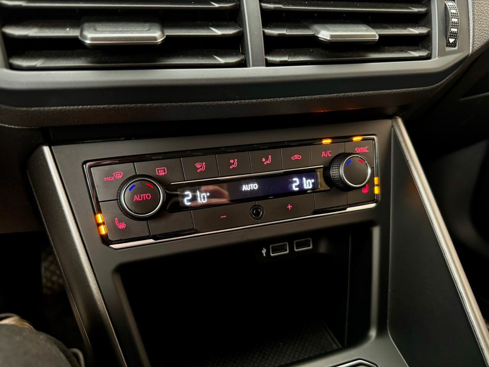Grå VW Polo fra 2018