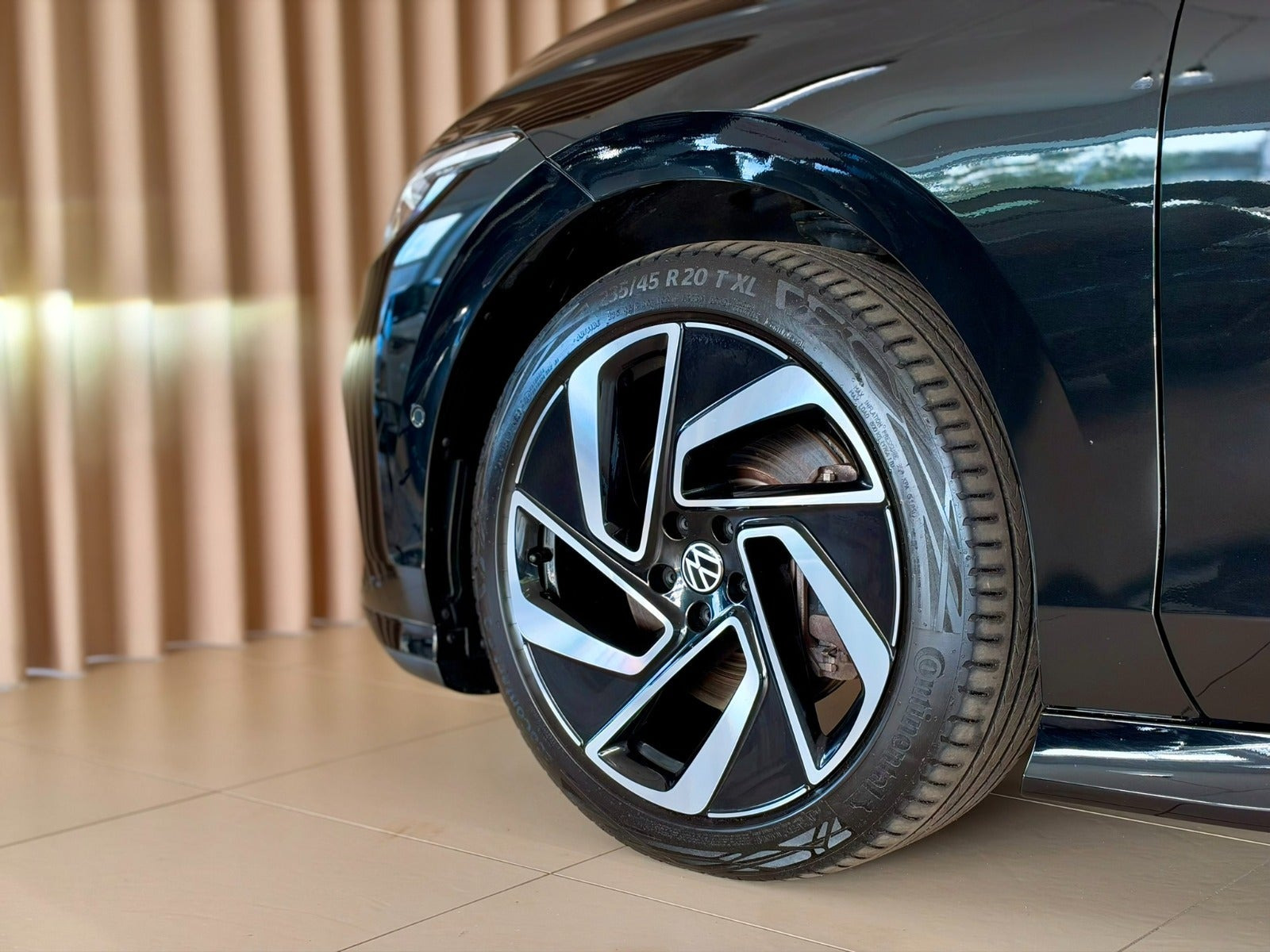 Sort VW ID.7 fra 2025